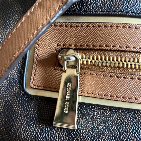 Michael Kors Logo Shoulder Bag / Tote,  Khaki/Brown - Picture 13 of 14